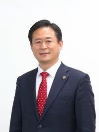 신영재