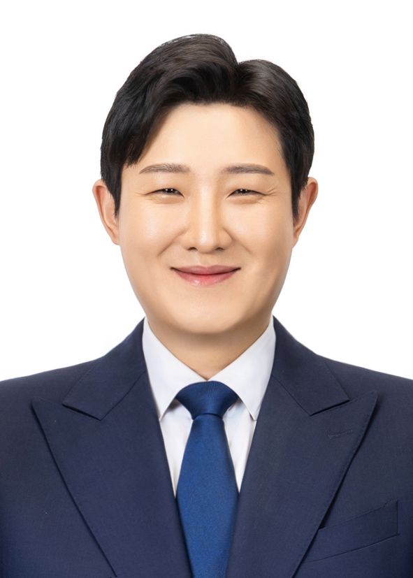 조성민