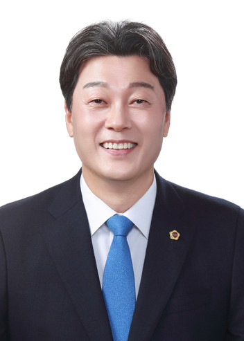 서동욱