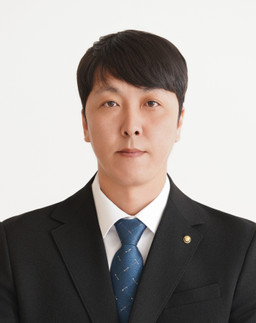 박희현