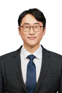 김우성