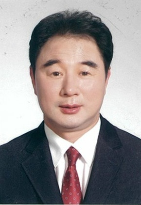 정창근