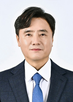 박선용