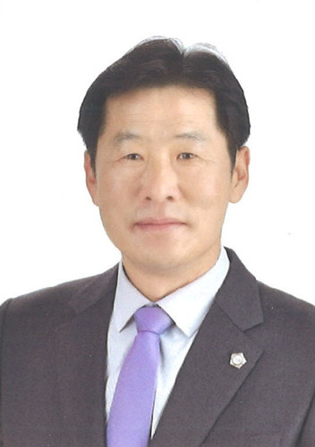 김동수